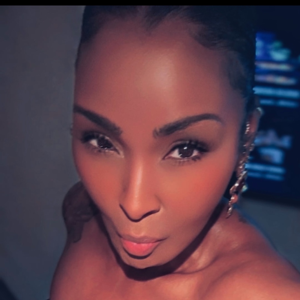 Meet your Posher, Lakeshia